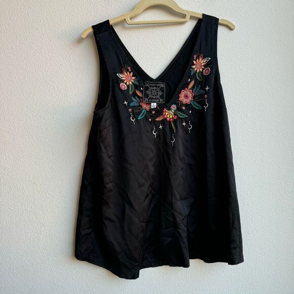 Johnny Was 100% Silk Sanja Sleeveless Embroidered Black Floral Blouse Size XS